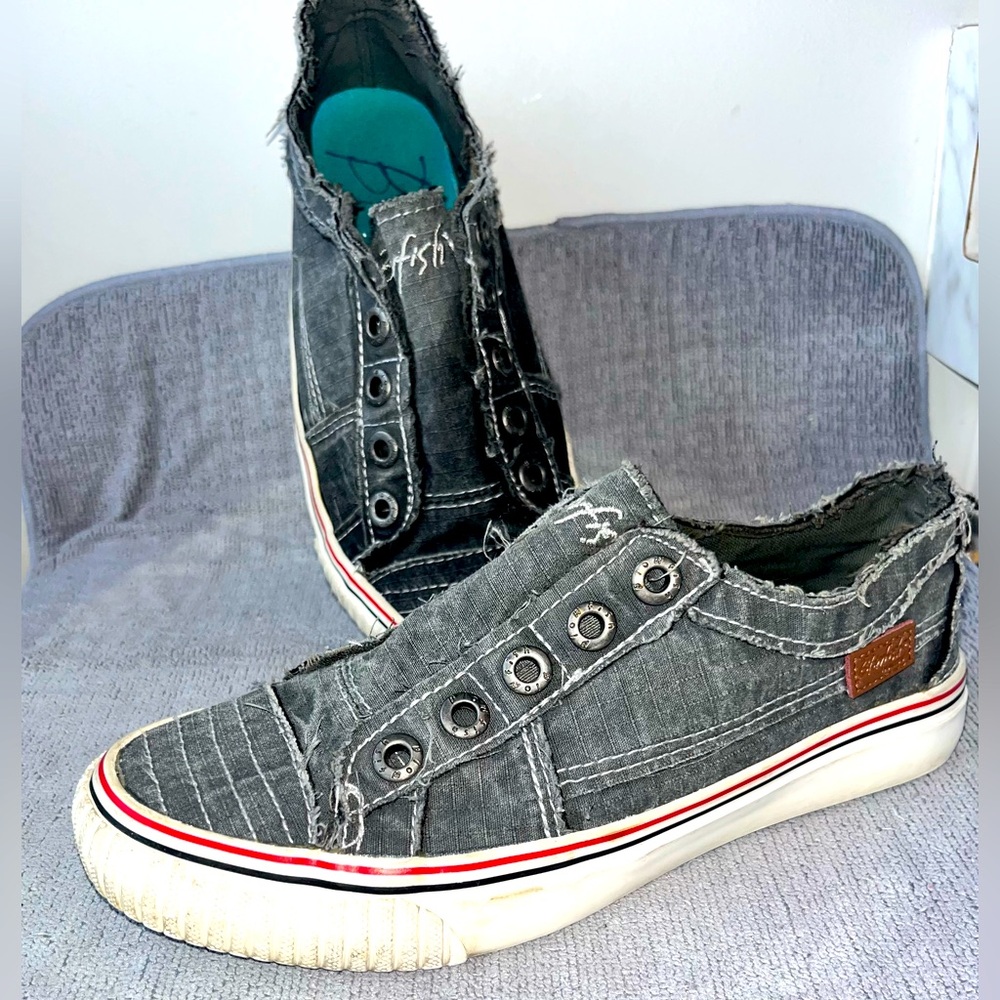 BLOWFISH MALIBU LITE GREY HIPSTER Distressed TWILL SLIP-ON SNEAKER SIZE 6